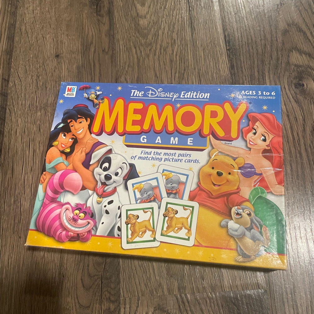 Hasbro Disney Memory Game - Red Yellow Blue Characters
